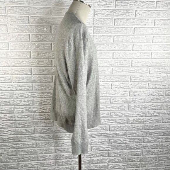 American Eagle Outfitters Classic Fit V-Neck Sweater Grey Orange Size XL - Picture 4 of 6